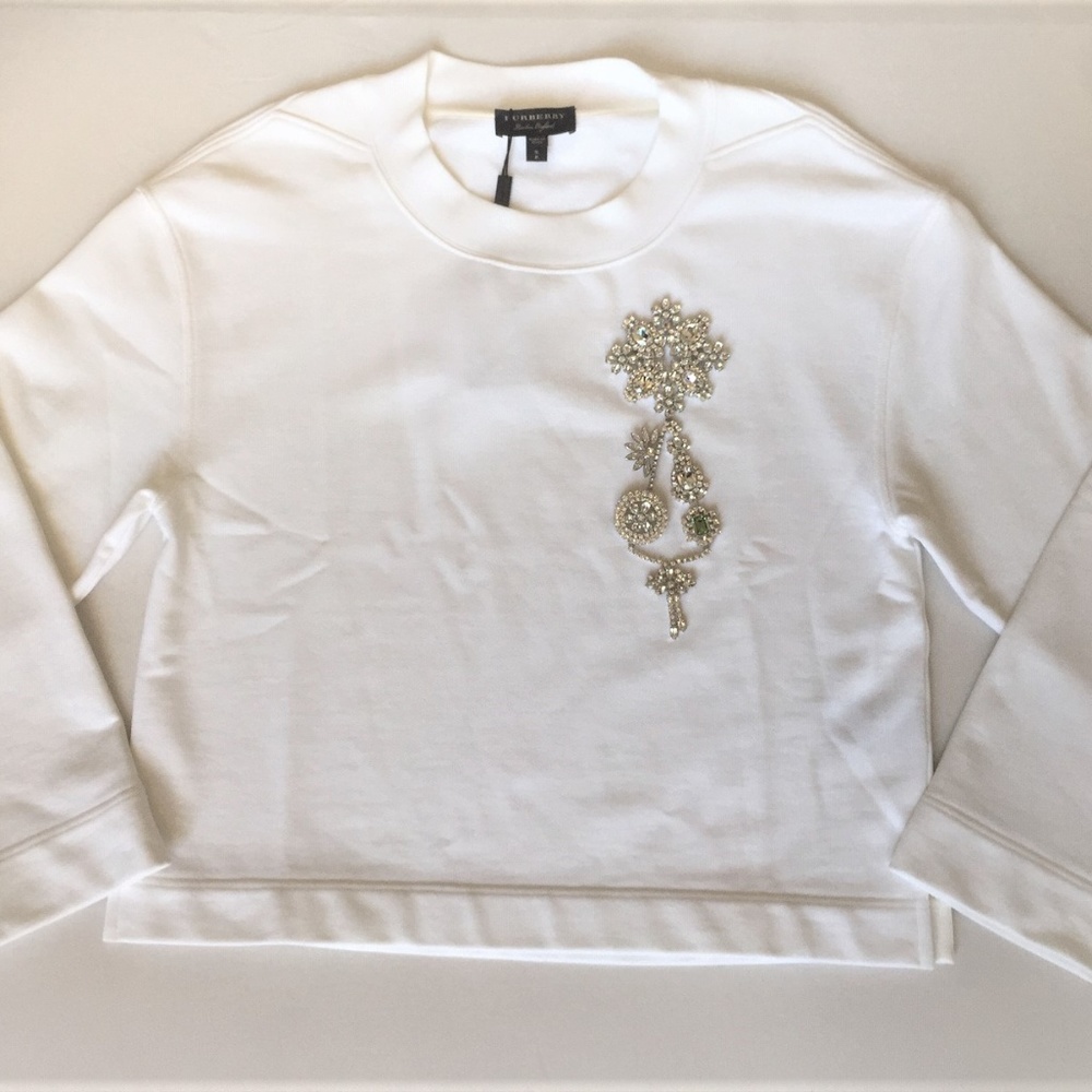 🎉HP🎉NWT$995 Burberry Sweatshirt w/Crystal Brooch - Picture 3 of 8